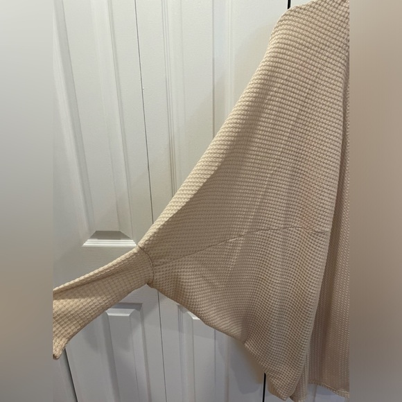 beige cocoon waffle cardigan - Picture 4 of 7